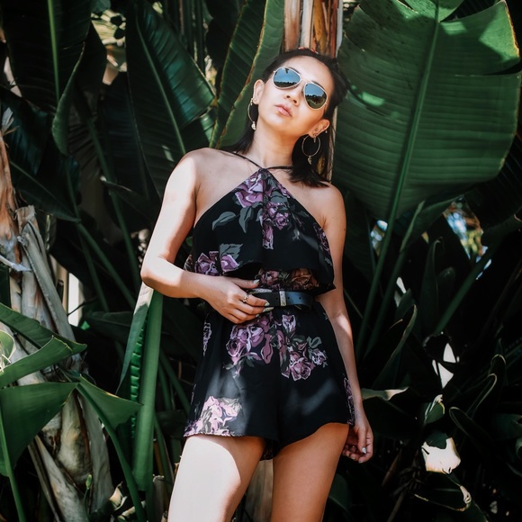 NWT B L A C K  F L O R A L  P R I N T  R O M P E R - Picture 4 of 4